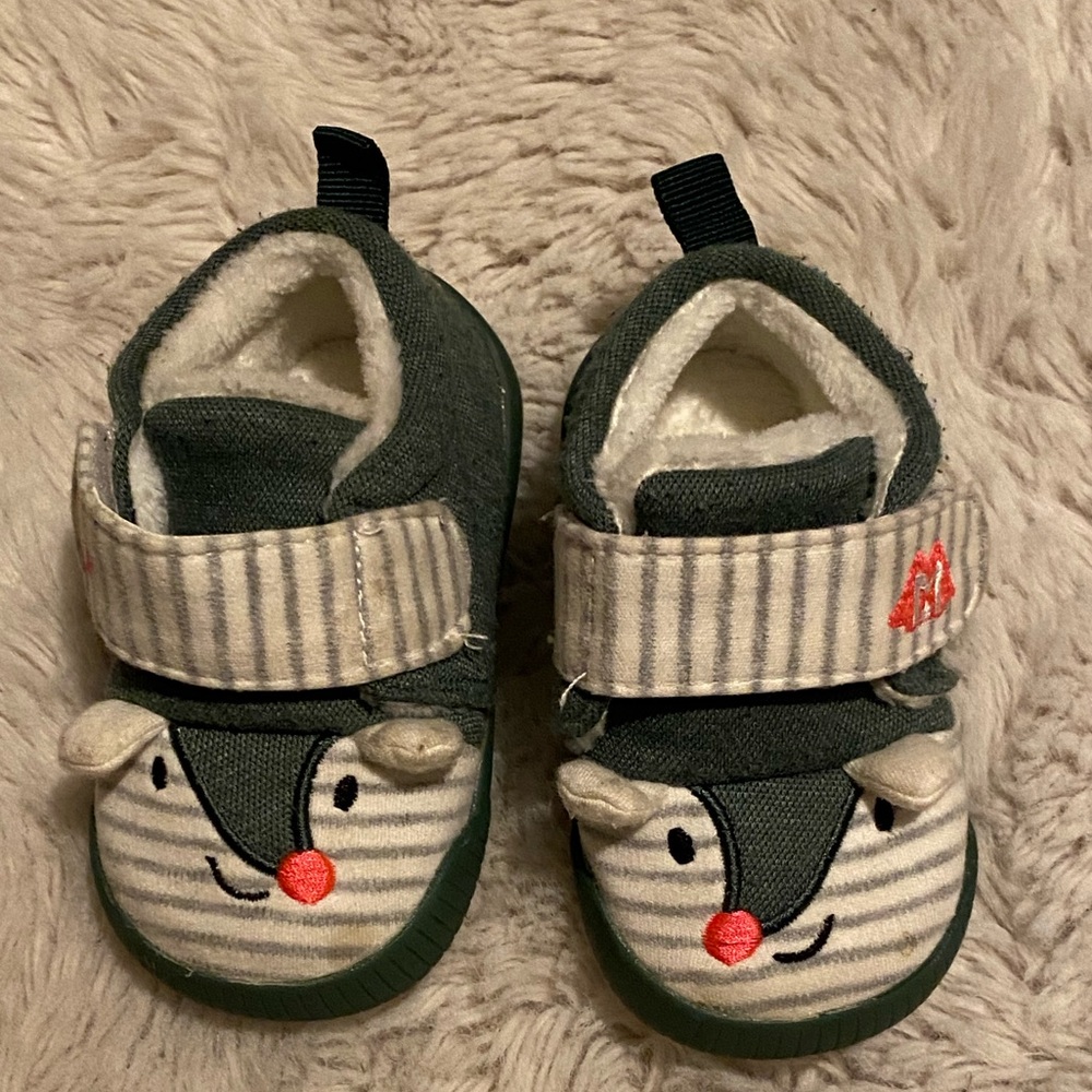 Baby Green and White Animal Face Shoes